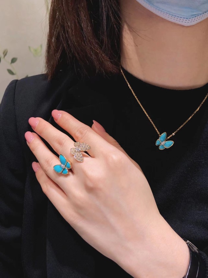 NIGO Van Cleef&Arpels Women's Exquisite And Elegant V-Gold Material Two Butterfly Finger Ring, Pendant Necklace, Earring Set Accessories #nigo71634