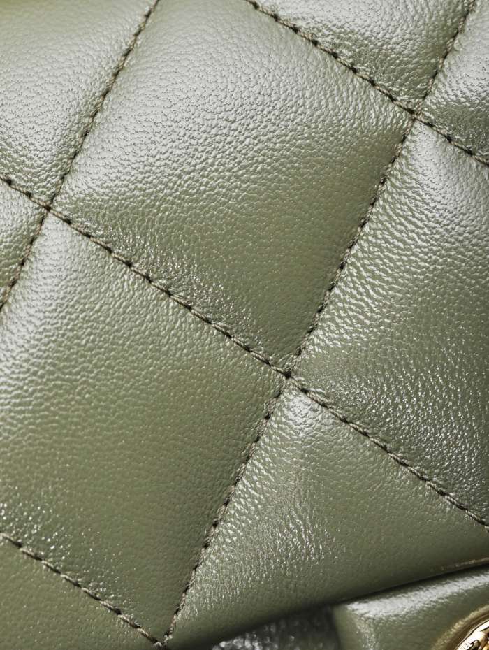 NIGO Chanel Fashion Banquet Bag Simple Elegant Checkered Chain Sheepskin Handbag Temperament Crossbody Bags #nigo73289