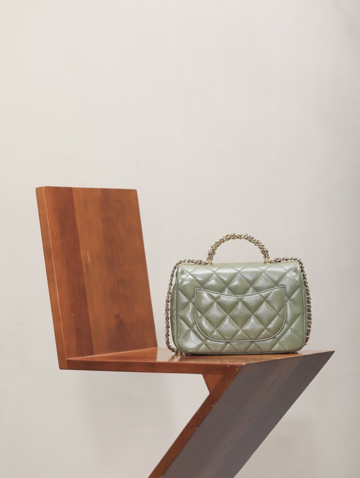 NIGO Chanel Fashion Banquet Bag Simple Elegant Checkered Chain Sheepskin Handbag Temperament Crossbody Bags #nigo73289