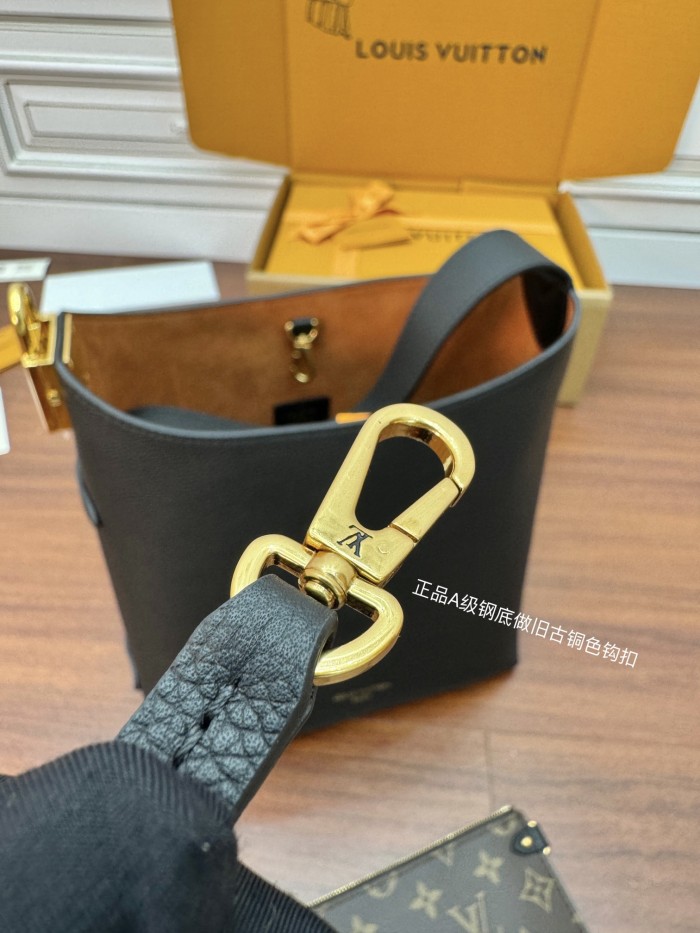 NIGO Louis Vuitton Women's Black Metal Hardware Hook And Loop Closure Smooth Cowhide Leather Handbag Shoulder Bag Bags #nigo73332