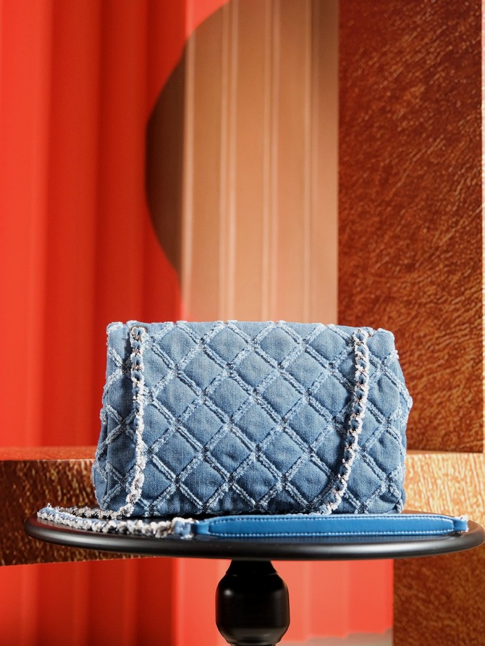NIGO Chanel Women's Classic Chain Blue Gradient Denim Flap Shoulder Crossbody Bag Bags #nigo73447