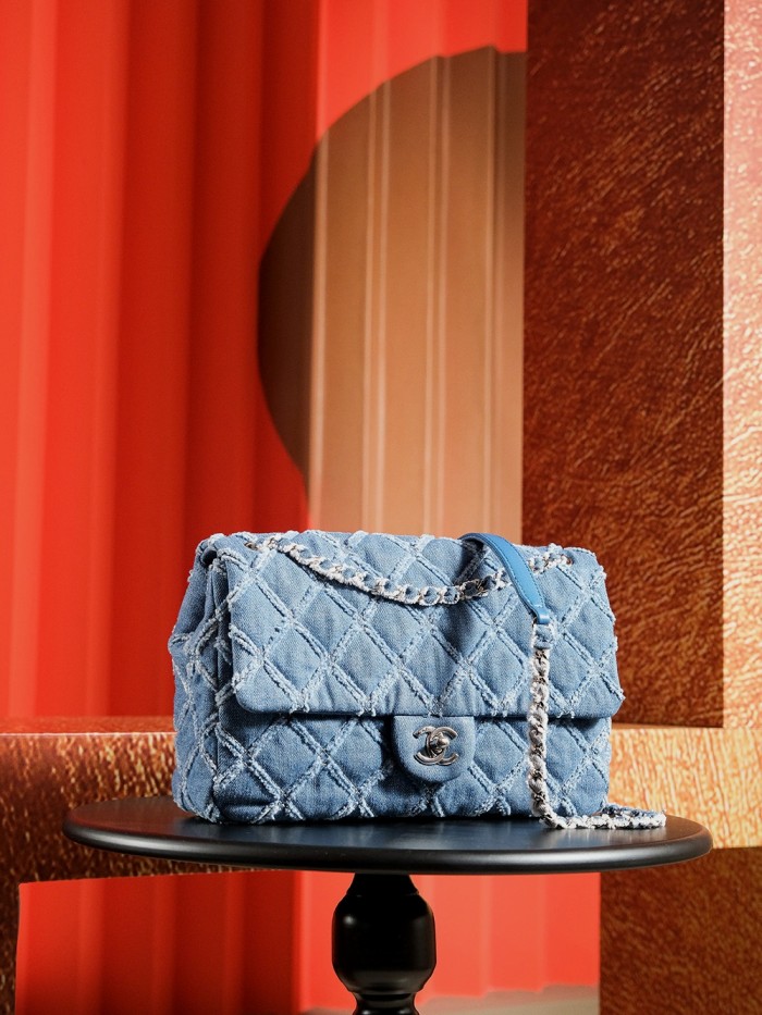 NIGO Chanel Women's Classic Chain Blue Gradient Denim Flap Shoulder Crossbody Bag Bags #nigo73447