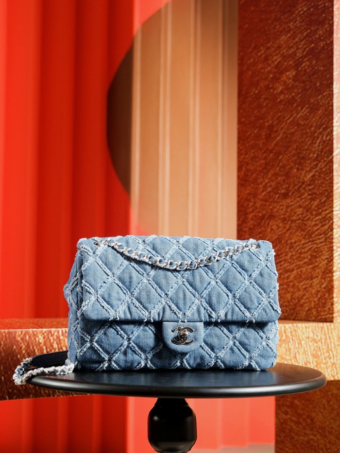 NIGO Chanel Women's Classic Chain Blue Gradient Denim Flap Shoulder Crossbody Bag Bags #nigo73447