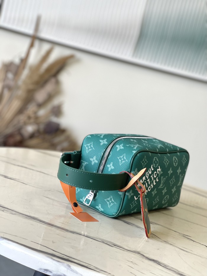 NIGO Locker Dopp Kit Louis Vuitton Women's Adjustable Shoulder Strap Design Zipper Closure Leather Handbag Bag Bags #nigo73587