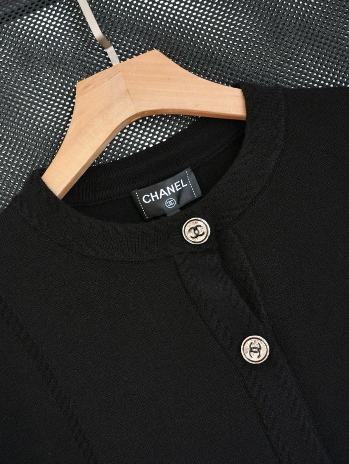 NIGO Chanel Women's Fall And Winter Black Leather Pockets Single Breasted Round Neck Long Sleeve Jacket #nigo73651