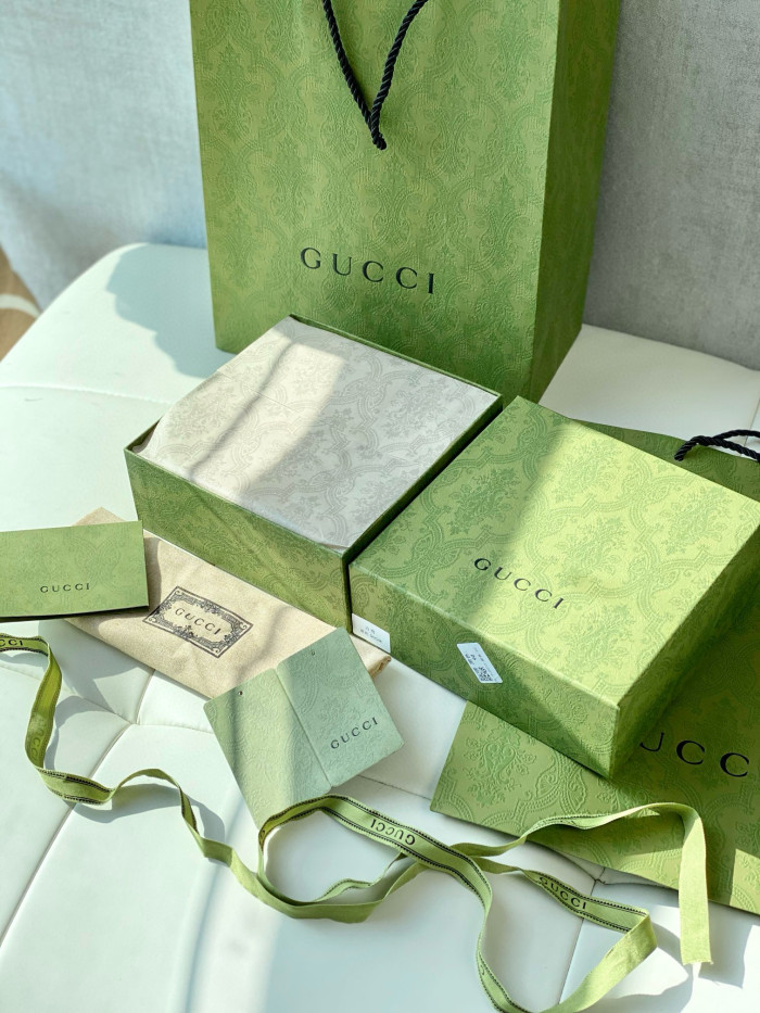 NIGO Gucci Men's Silver Logo Smooth Buckle Monogrammed Leather Belt #nigo73785