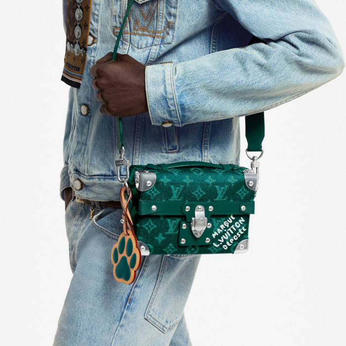 NIGO Louis Vuitton Men's SOUL TRUNK Handbag Logo Canvas Solid Color Casual Shoulder Crossbody Bag #nigo71692
