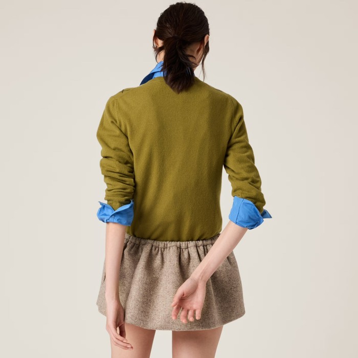 NIGO MiuMiu Women's Spring And Autumn Colorblocking Diamond Applique Knitted Round Neck Single Breasted Long Sleeved Jacket #nigo73853