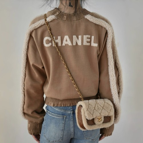 NIGO Chanel Women's Autumn and Winter Solid Color Lamb's Wool Patch Cotton Twill Round Neck Long Sleeve Pullover Sweatshirt #nigo73963