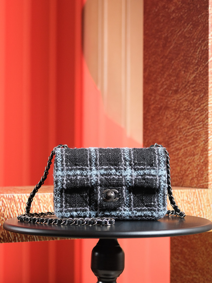 NIGO Chanel Women's Colorblocked Plush Metal Chain Shoulder Strap Wool Tweed Shoulder Crossbody Bag Bags #nigo73959