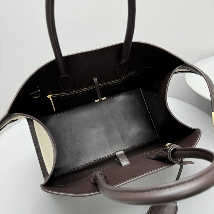 NIGO Ferragamo HUG Women's Gancini Closure Buckle Removable Adjustable Shoulder Strap Cowhide Leather Single Shoulder Crossbody Handbag Bag Bags #nigo74111