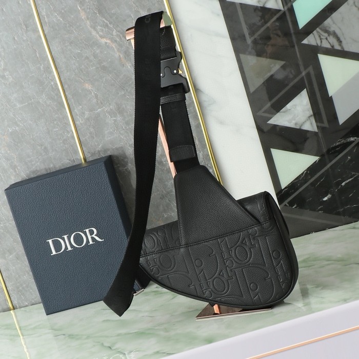NIGO Dior Men's Black Embossed Pattern Magnetic Flap Closure Calfskin Crossbody Saddle Bag Bags #nigo74196