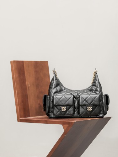 NIGO Chanel Women's Black Gold Buckle Zipper Closure Lambskin Tote Shoulder Bag Bags #nigo74229