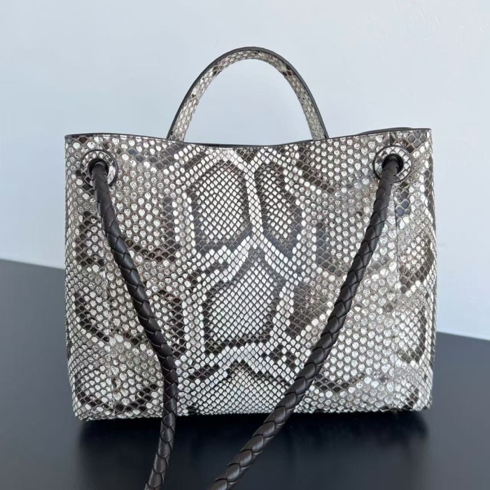 NIGO Bottega Veneta Women's Andiamo Handbags Bags Fashion Snake Leather Shoulder Bags Ngvp #nigo9649