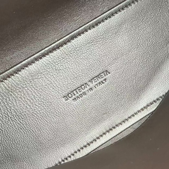 NIGO Bottega Veneta Women's Andiamo Handbags Bags Fashion Snake Leather Shoulder Bags Ngvp #nigo9649
