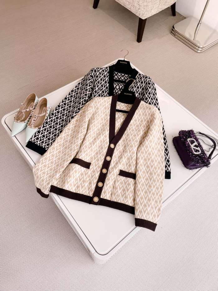 NIGO Valentino Spring Women's Monogrammed Knit V-Neck Single Breasted Long Sleeve Cardigan Jacket #nigo74351