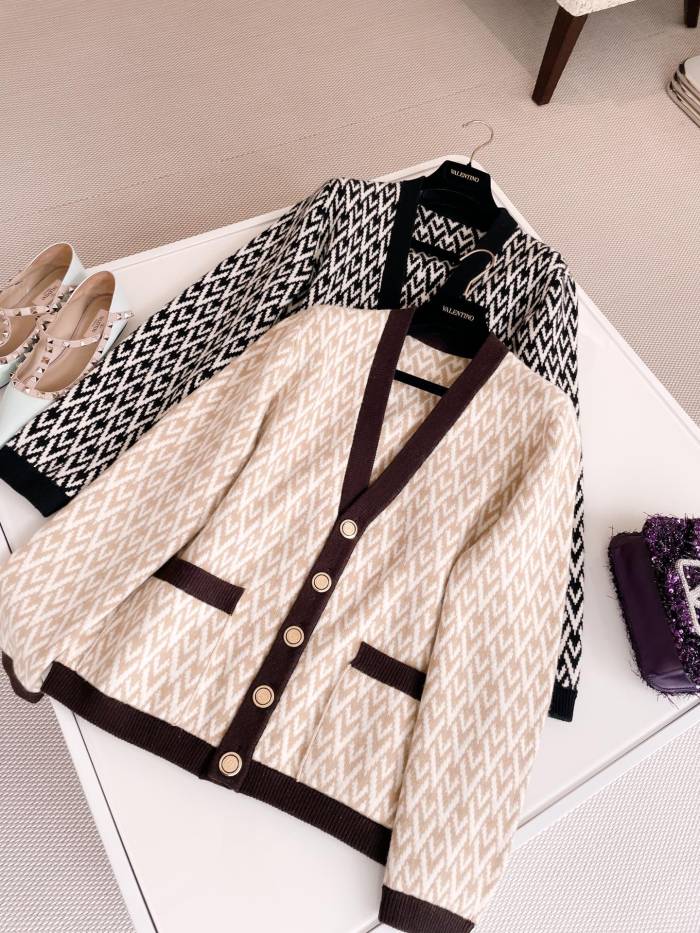 NIGO Valentino Spring Women's Monogrammed Knit V-Neck Single Breasted Long Sleeve Cardigan Jacket #nigo74351