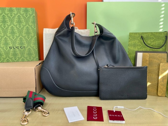 NIGO Gucci Women's Solid Color Embossed Logo Magnetic Button Closure Grained Leather Tote Bag Bags #nigo74344