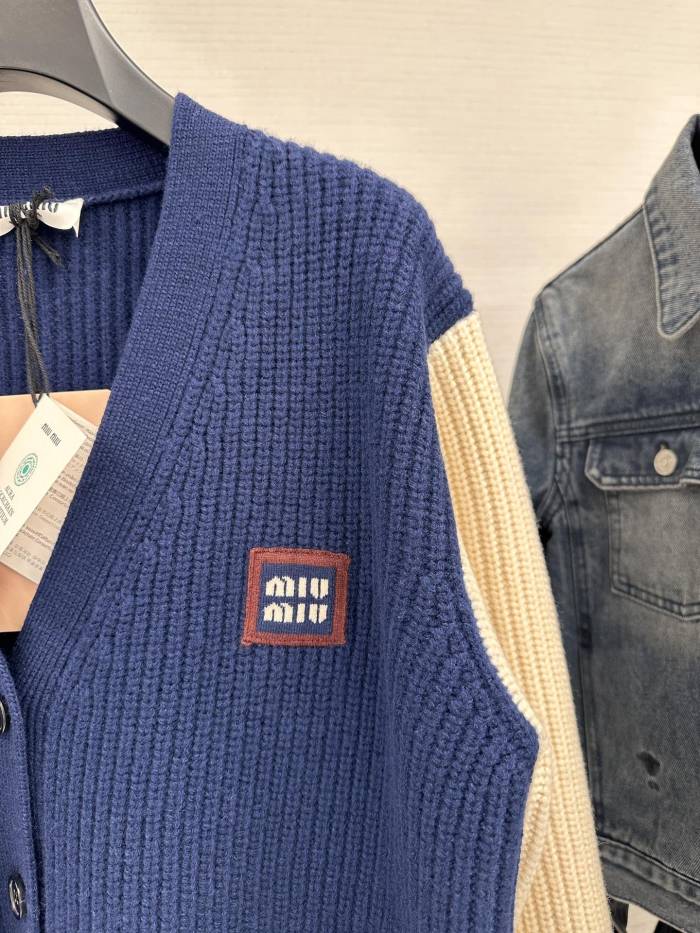 NIGO MiuMiu Women's Spring And Fall V-neck Blue And White Blended Knit Single Breasted Cashmere Sweater Jacket #nigo74428