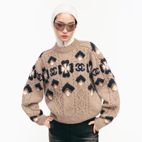 NIGO Chanel Women's Fall And Winter Clover Jacquard Round Neck Knit Long Sleeve Pullover Sweater #nigo74427