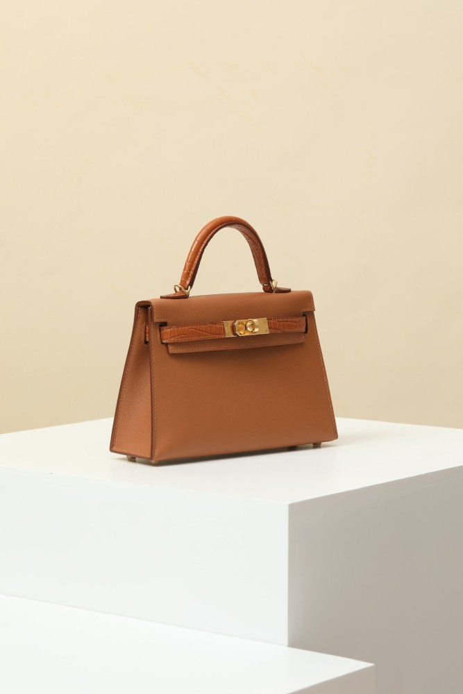 NIGO Hermes Solid Color Crocodile Leather Handbag Temperament Metal Buckle Kelly Bag Accessories #nigo74561