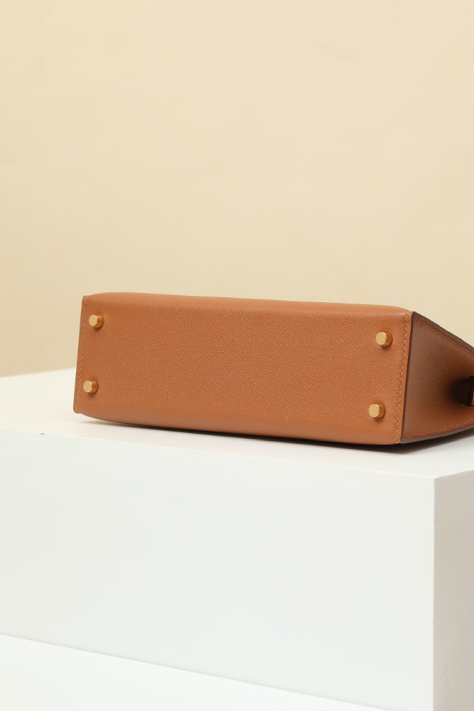 NIGO Hermes Solid Color Crocodile Leather Handbag Temperament Metal Buckle Kelly Bag Accessories #nigo74561