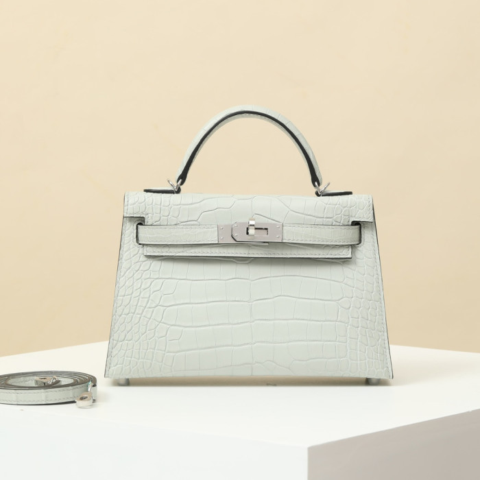 NIGO Hermes Solid Color Crocodile Leather Handbag Temperament Metal Buckle Kelly Bag Accessories #nigo74561