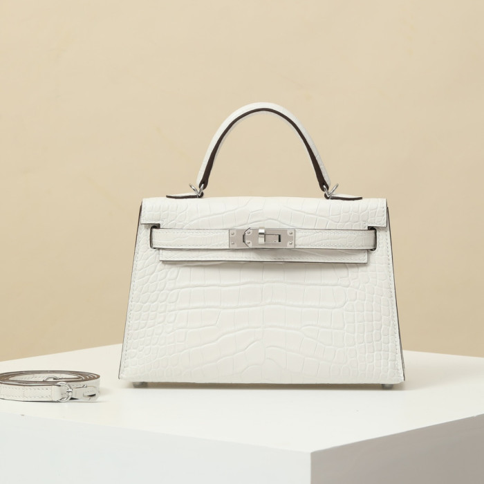 NIGO Hermes Solid Color Crocodile Leather Handbag Temperament Metal Buckle Kelly Bag Accessories #nigo74561