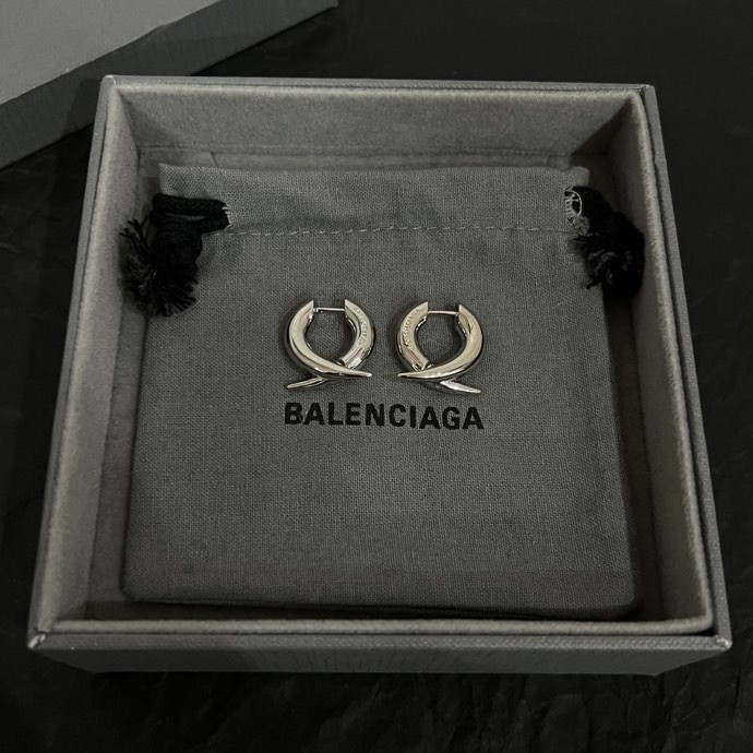 NIGO Balenciaga Men's Simple Metal Solid Color Letter Print Earrings Jewelry #nigo74688