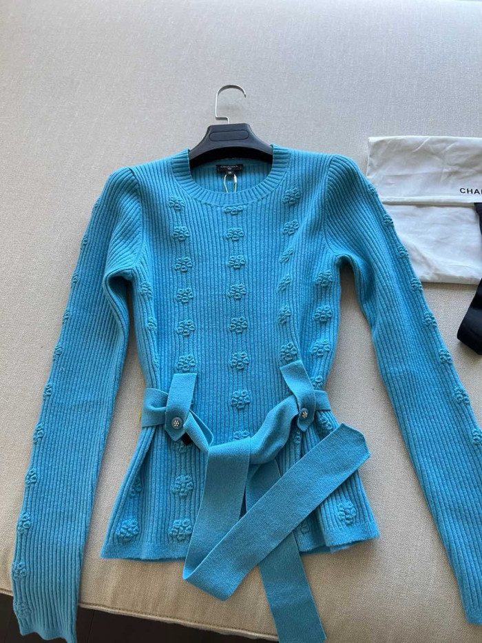 NIGO Chanel Women's Spring and Autumn Solid Color Double C Knitted Belt Sweater #nigo74816