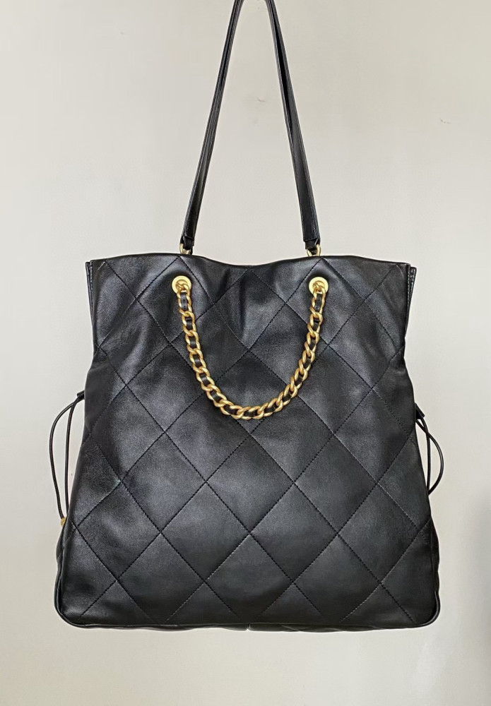 NIGO Chanel Women's Gold Metallic Lattice Quilted Solid Color Lambskin Shoulder Handbag Bag Bags #nigo74882