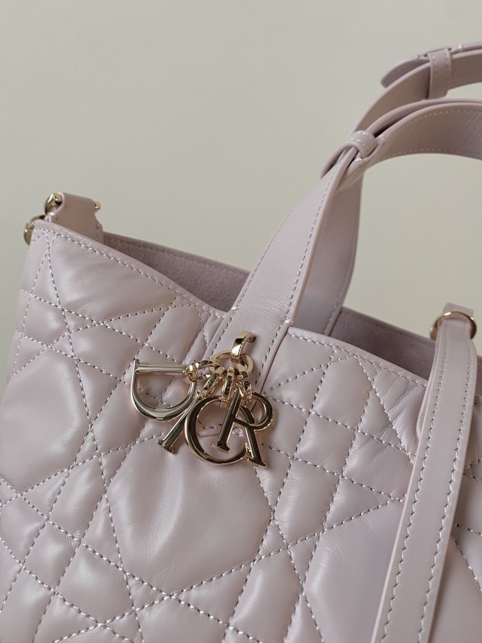 NIGO Dior Women's Solid Color Dior Toujours Handbag Adjustable Handle Cowhide Tote Bag #nigo74996