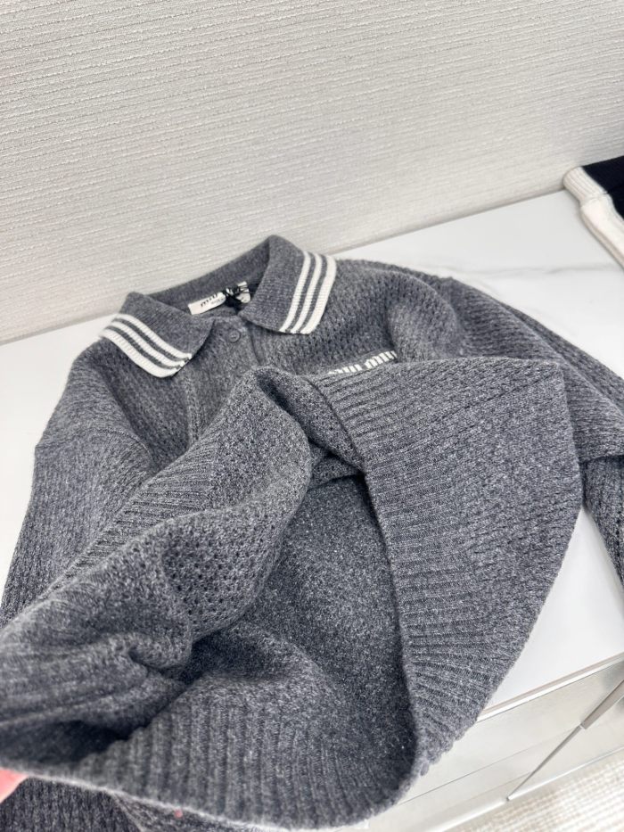 NIGO MiuMiu Women's Spring and Autumn Solid Color Mesh Knit Loose Polo Neck Long Sleeve Sweater #nigo75112