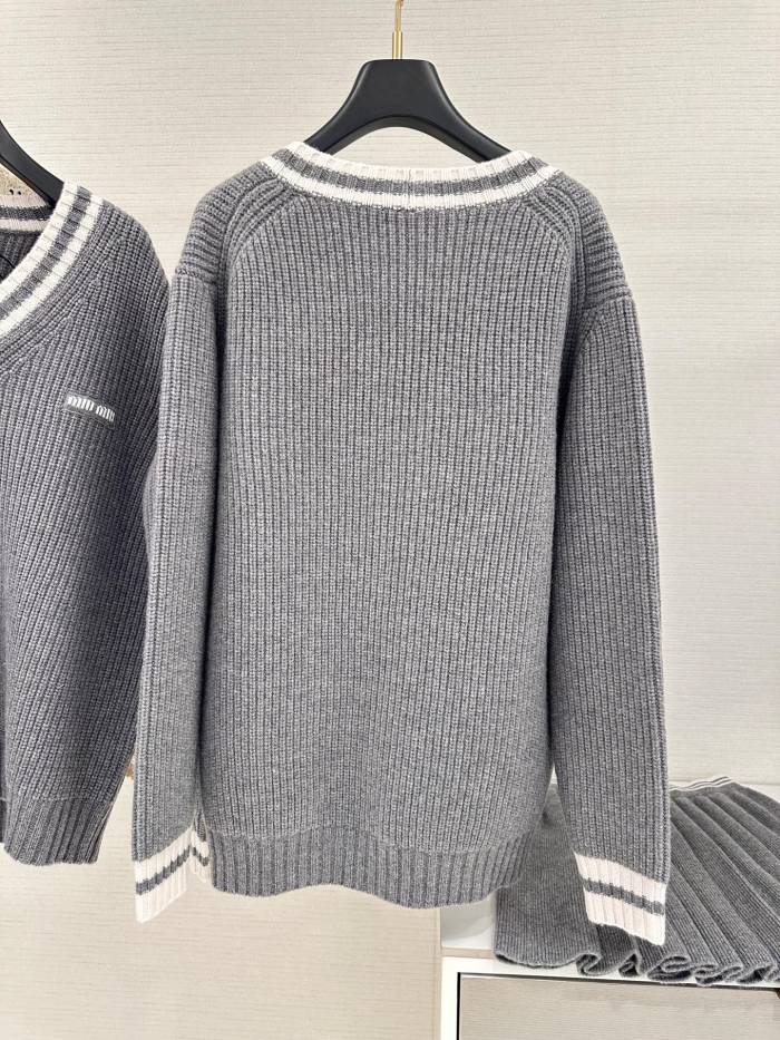 NIGO MiuMiu Women's Spring And Autumn Mesh Knit Color Blocking V-neck Single Breasted Long Sleeved Cashmere Cardigan Jacket #nigo75115