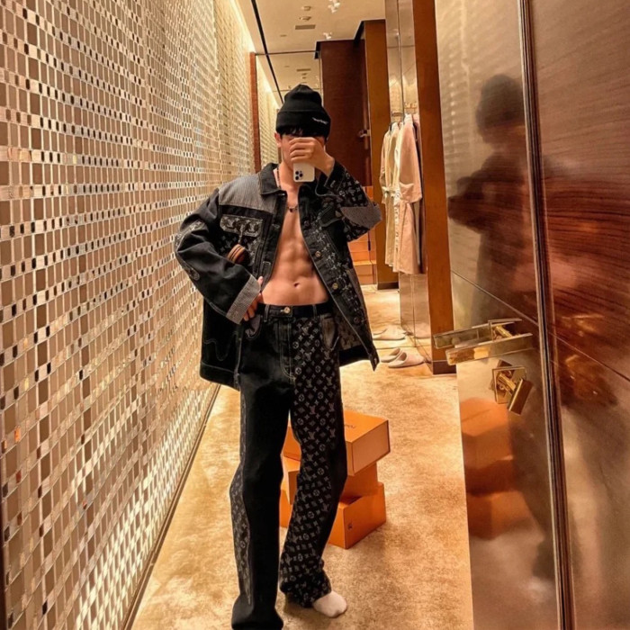 NIGO Louis Vuitton X Nigo2 Collaboration Men's Spring And Summer Structural Splicing Monogram Flower Denim Pants Fashionable Casual Wide Leg Pants #nigo71849