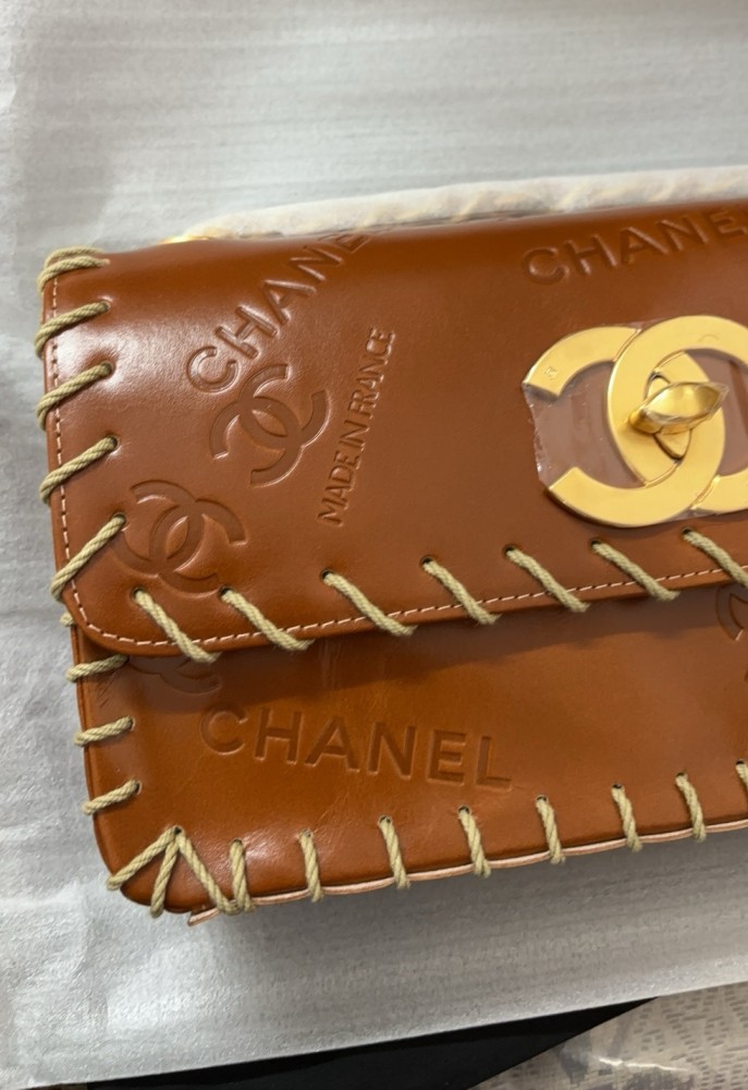 NIGO Chanel Vintage CF Women's Solid Color Cowhide Embossed Print Woven Shoulder Crossbody Bag Bags #nigo75198