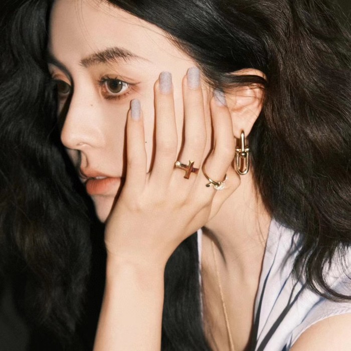 NIGO Tiffany & Co. Hardwear Collection Large Chain Hoop Earrings V Gold Fashion Luxury Sexy Earrings Jewelry Accessories  #nigo71962