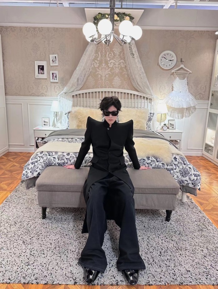 NIGO Rick Owens Men's Retro High Padded Shoulder Pointed Corner Suit Black Long Standing Lapel Fashion High Street Handsome Single Breasted Jacket #nigo71991