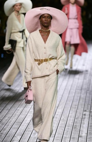 NIGO Chanel Women's Autumn And Winter New Beige Jacket V-neck Bathrobe Belt Tweed Top Straight Trousers Pants Casual Suit Set Ngvp #nigo9951