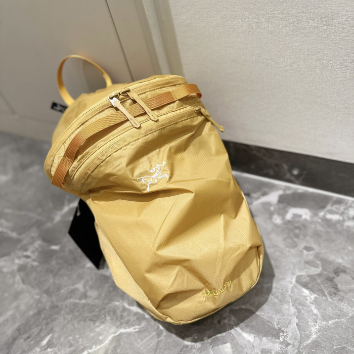 NIGO Arcteryx Men's And Women's Solid Color Embroidered Logo Outdoor Multifunctional Boarding Hiking Nylon Shoulder Bag Bags #nigo75342