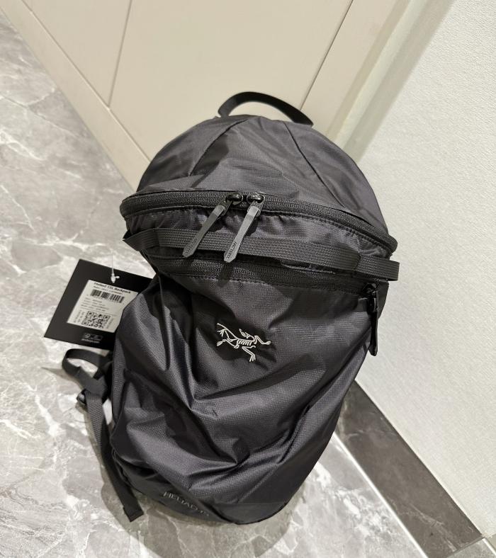 NIGO Arcteryx Men's And Women's Solid Color Embroidered Logo Outdoor Multifunctional Boarding Hiking Nylon Shoulder Bag Bags #nigo75342