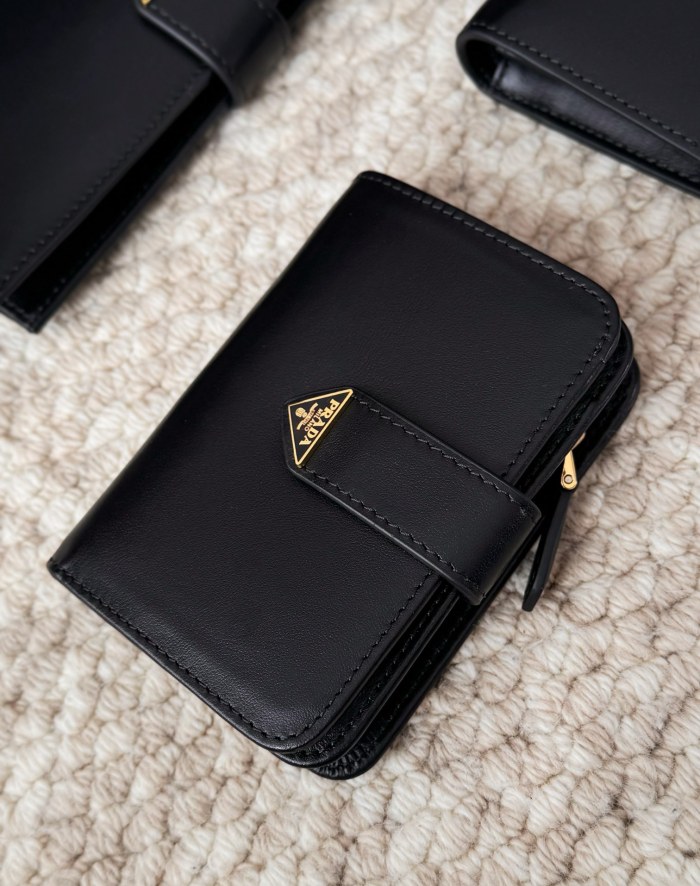 NIGO Prada Men's Triangle Logo Black Leather Coin Purse Card Case Bag Bags #nigo75361