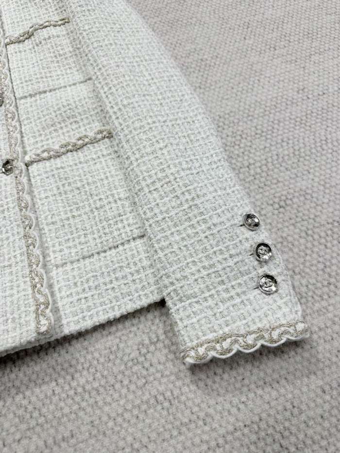 NIGO Chanel Women's Spring And Autumn Round Neck Cotton Double Breasted Multi-Pocket Long Sleeve Solid Color Tweed Jacket Ngvp #nigo9966