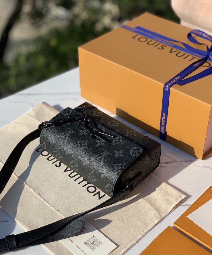 NIGO Louis Vuitton Steamer Men's Solid Color Classic Letter Printed Buckle Adjustable Shoulder Strap Coated Canvas with Cowhide Trim Shoulder Crossbody Bag Bags #nigo75369