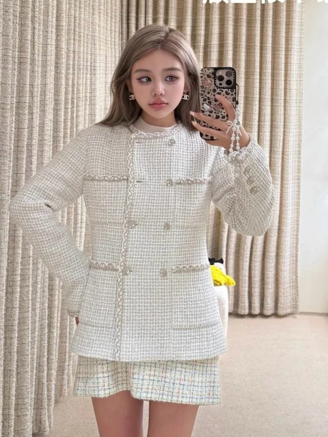 NIGO Chanel Women's Spring And Autumn Round Neck Cotton Double Breasted Multi-Pocket Long Sleeve Solid Color Tweed Jacket Ngvp #nigo9966