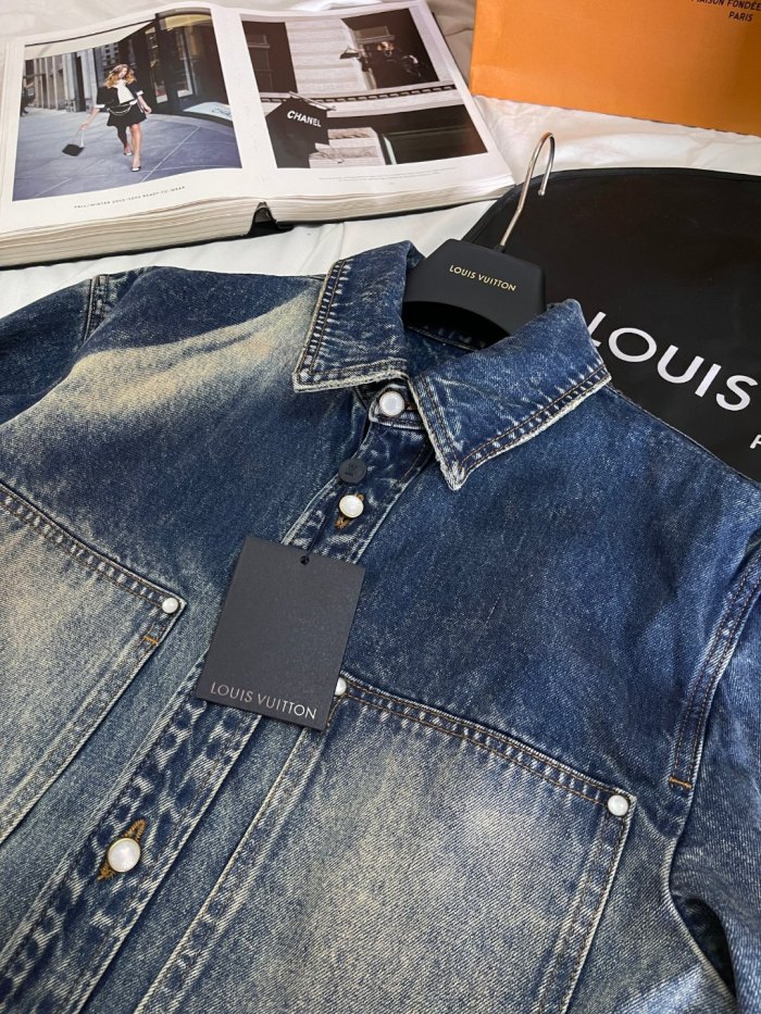 NIGO Louis Vuitton Men's Spring And Fall Blue Logo Badge Lapel Single Breasted Gradient Long Sleeved Shirt Jacket #nigo75392