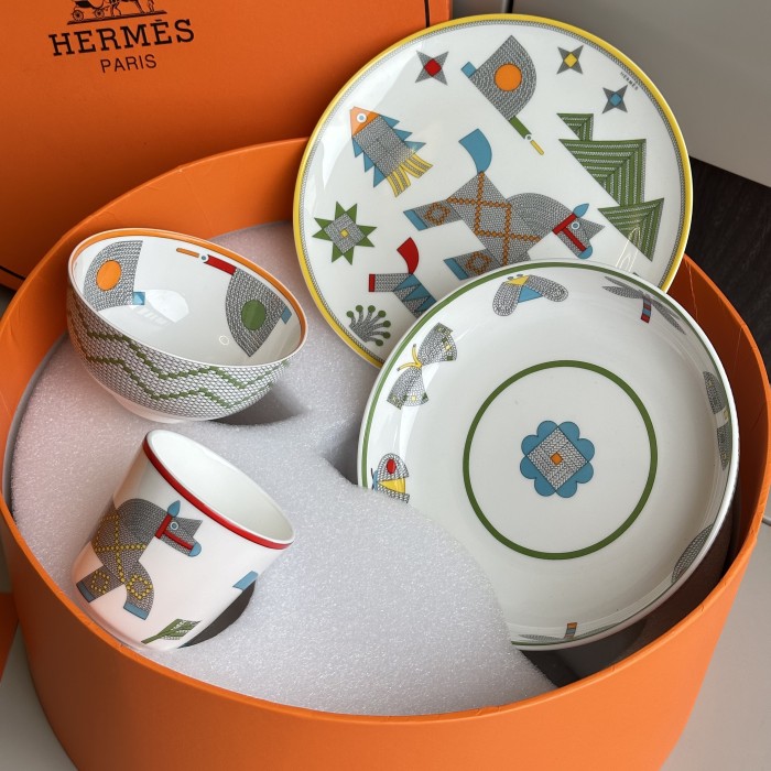 NIGO Hermes Animaux Nattes Colorful Animal Pattern Printed Bone China Material Dessert Plate, Cereal Plate, Dinner Bowl, Flat Bottom Cup Four Pieces Set Accessories #nigo75466