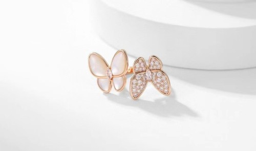 NIGO Van Cleef&Arpels Two Butterfly Women's Rose Gold Butterfly Shape Ring Jewelry  Accessories #nigo75542