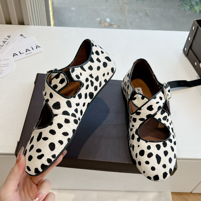 NIGO Alaia Women's Spring And Summer Calfskin Round Head Buckle Casual Flat Ballet Shoes #nigo75564