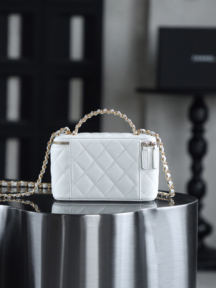 NIGO Chanel Women's Solid Color Chain Shoulder Grain Embossed Calfskin Box Bag Tote Shoulder Bags #nigo75595